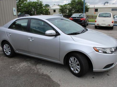 Used 2012 Kia Forte EX FWD image 8