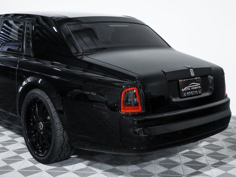 Used 2006 Rolls-Royce Phantom Sedan image 20