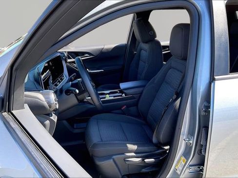Used 2025 Chevrolet Equinox LT w/ Safety and Technology Package FWD image 15