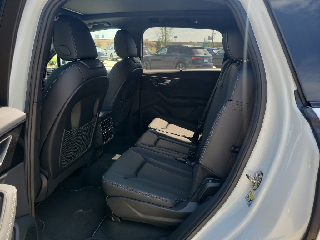 New 2026 Audi Q7 2.0T Premium Plus AWD/4WD image 8