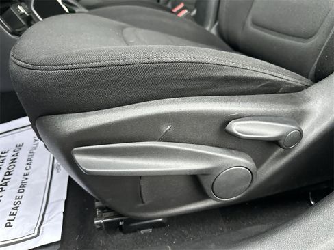 Used 2020 Jeep Renegade Latitude image 12