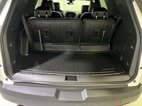 Certified 2023 Chevrolet Traverse RS w/ LPO, Floor Liner Package AWD/4WD image 14