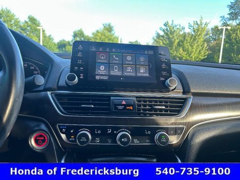 Used 2022 Honda Accord Touring image 19