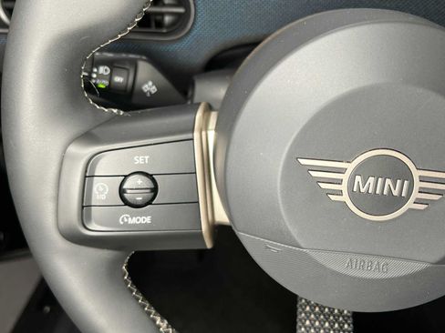 Used 2026 MINI Cooper 2-Door Hardtop FWD image 26