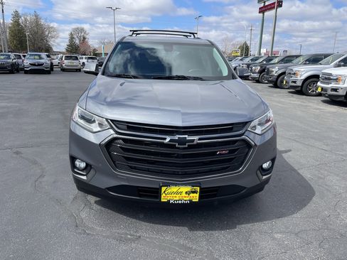 Used 2019 Chevrolet Traverse RS w/ LPO, 'HIT The Road' Package image 3