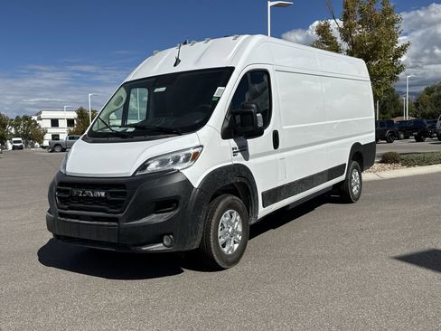 New 2025 RAM ProMaster Tradesman w/ Convenience Group image 1
