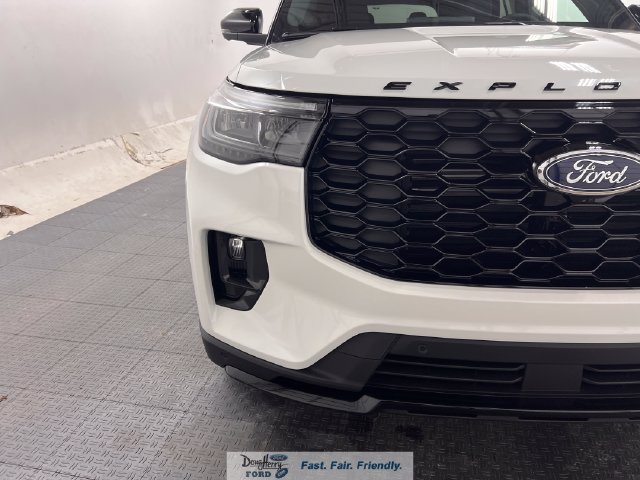 New 2026 Ford Explorer ST w/ Sun And Sound Package AWD/4WD image 13