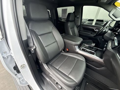 Used 2024 Chevrolet Silverado 1500 LTZ w/ LTZ Premium Package image 28