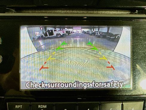 Used 2017 Nissan Rogue S FWD image 17