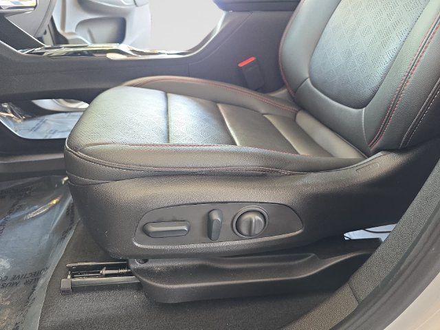 Used 2023 Chevrolet Bolt EUV Premier w/ Sun & Sound Package FWD image 26