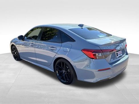Used 2023 Honda Civic Sport image 5