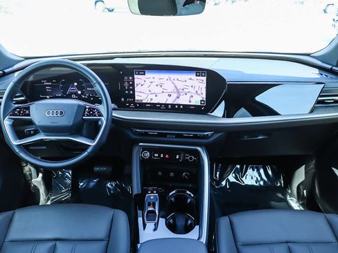 Used 2025 Audi Q5 Premium w/ Convenience Package AWD/4WD image 16
