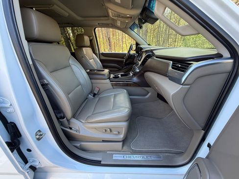 Used 2019 Chevrolet Tahoe LT AWD/4WD image 35