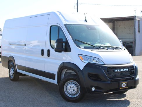 New 2026 RAM ProMaster 3500 w/ Convenience Group FWD image 1