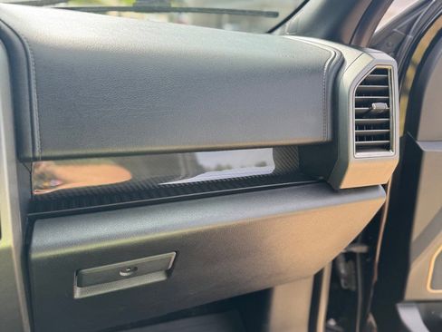 Used 2018 Ford F150 Raptor w/ Equipment Group 802A Luxury image 20