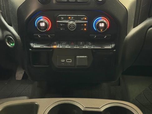 Used 2019 Chevrolet Silverado 1500 LT Trail Boss w/ Convenience Package AWD/4WD image 14
