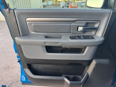 Used 2020 RAM 1500 Warlock w/ Electronics Group RWD image 11