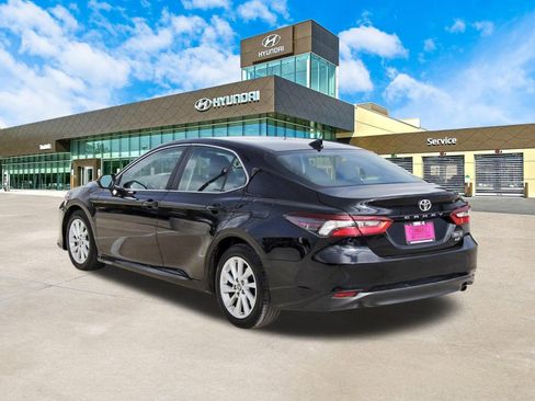 Used 2024 Toyota Camry LE image 8