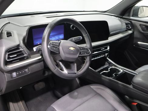 Used 2026 Chevrolet Traverse LT AWD/4WD image 15
