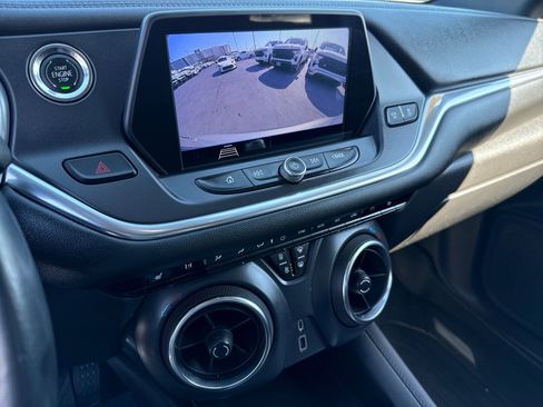 Used 2019 Chevrolet Blazer LT image 17