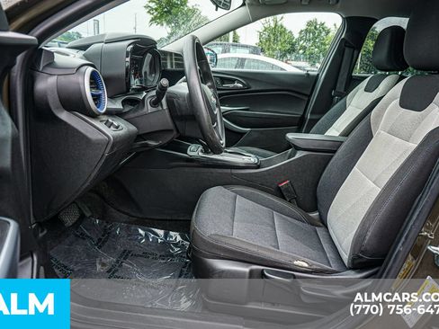 Used 2024 Chevrolet Trax LS FWD image 19