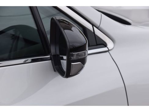 Certified 2025 Subaru Outback Premium image 30