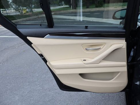 Used 2011 BMW 535i xDrive Sedan AWD/4WD image 24