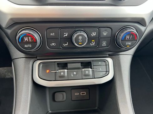 Used 2023 GMC Acadia SLE w/ Driver Convenience Package image 36