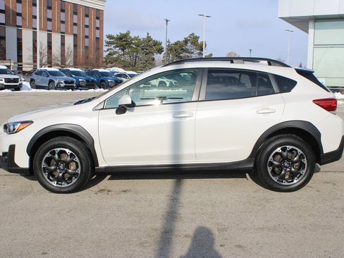 Used 2023 Subaru Crosstrek 2.0i Premium image 8