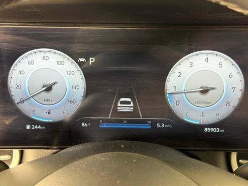 Used 2023 Hyundai Elantra Limited FWD image 28