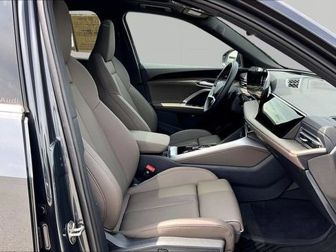 Used 2025 Audi Q5 Premium Plus AWD/4WD image 7