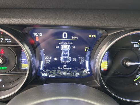 Used 2023 Jeep Wrangler Unlimited Sahara w/ Cold Weather Group AWD/4WD image 14