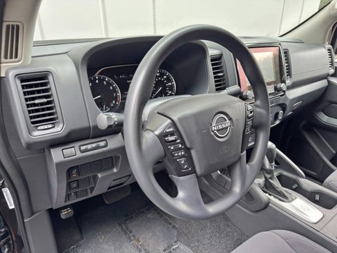 Used 2023 Nissan Frontier S w/ Technology Package RWD image 12