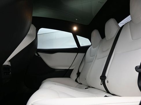 Used 2018 Tesla Model S 75D image 14