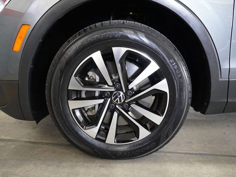 Used 2023 Volkswagen Tiguan S image 22
