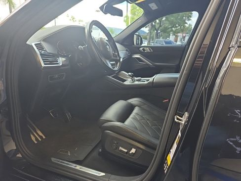 Used 2023 BMW X6 xDrive40i w/ M Sport Package image 4