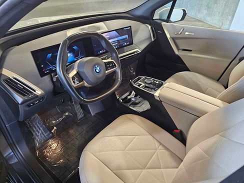 Used 2024 BMW iX xDrive50 w/ Premium Package AWD/4WD image 2