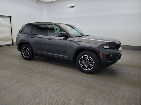 Used 2022 Jeep Grand Cherokee Trailhawk AWD/4WD image 11