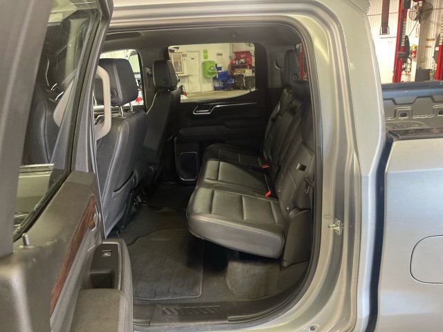 Used 2025 GMC Sierra 1500 SLT AWD/4WD image 22