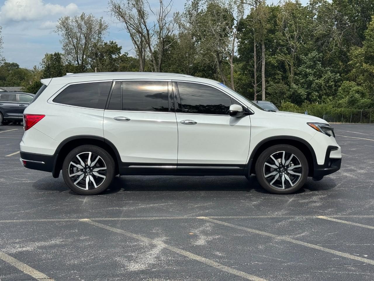 Used 2020 Honda Pilot Elite image 3