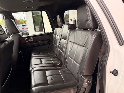 Used 2013 Lincoln Navigator L 4WD w/ HD Trailer Tow Pkg image 12