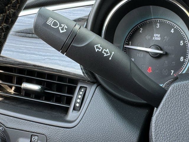 Used 2017 Buick Envision Essence FWD image 24