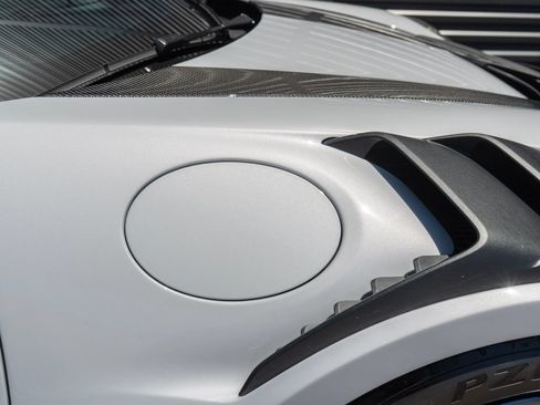 Used 2025 Porsche 911 GT3 RS RWD image 15