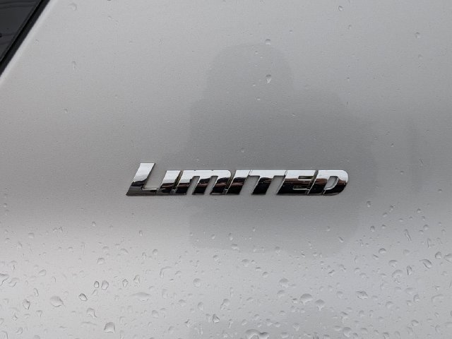 Used 2023 Toyota 4Runner Limited AWD/4WD image 10