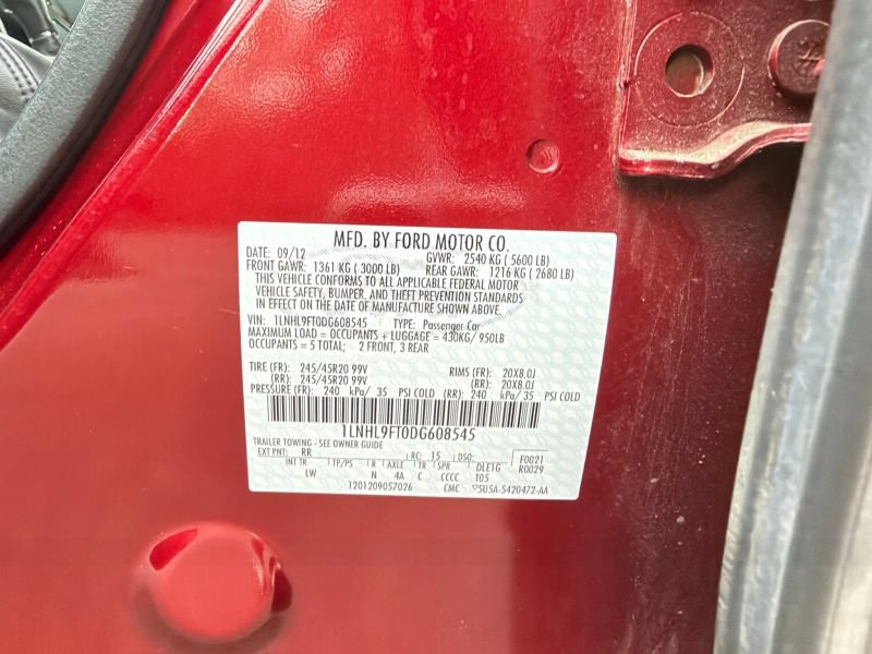 Used 2013 Lincoln MKS AWD image 35
