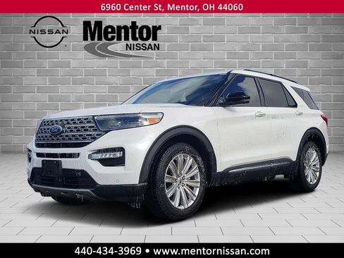 Used 2020 Ford Explorer Limited w/ Class III Trailer Tow Package image 3