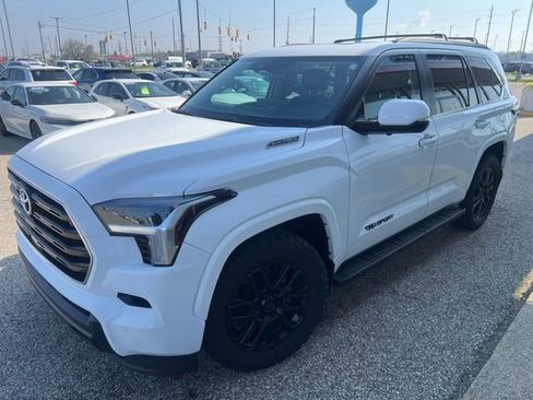 Used 2024 Toyota Sequoia SR5 AWD/4WD image 3
