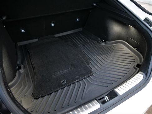 Used 2018 Kia Stinger GT2 image 8