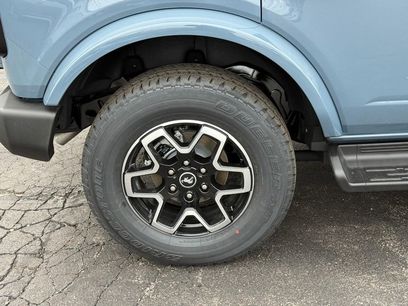 New 2025 Ford Bronco Outer Banks