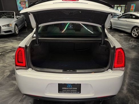 Used 2019 Chrysler 300 Touring w/ Sport Appearance Package RWD image 19